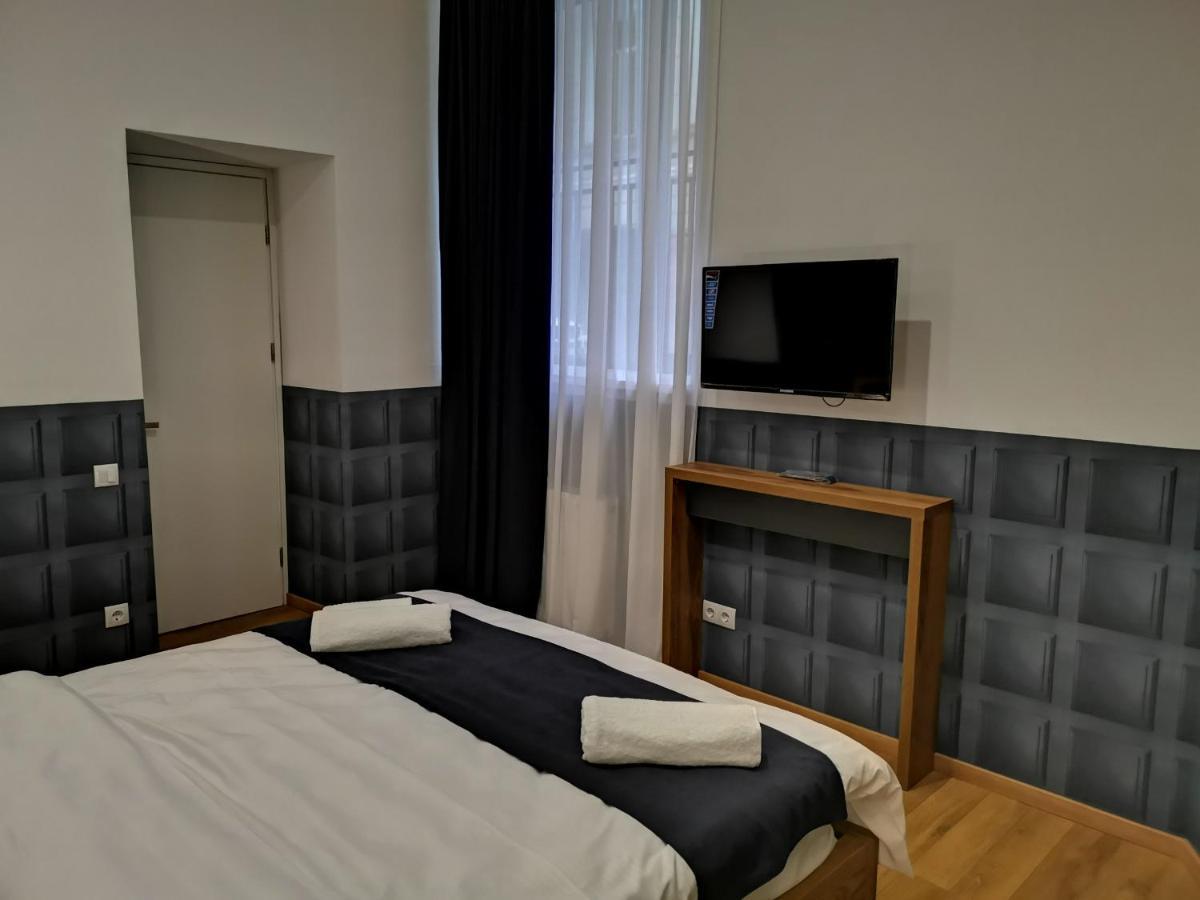 3 Rooms Hotel Tbilisi Exterior photo